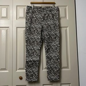 NWOT American Eagle Leopard Hi-Rise Jegging Jeans